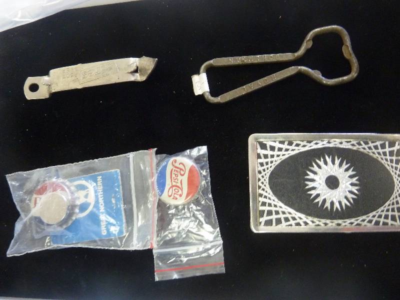 lot 569 image: Collectible Lot