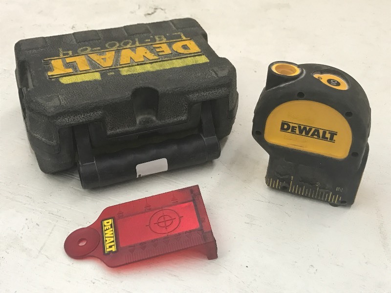 lot 18 image: DeWalt Laser