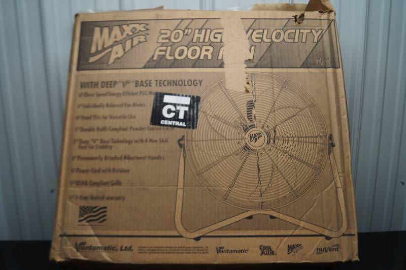 lot 6 image: Floor Fan