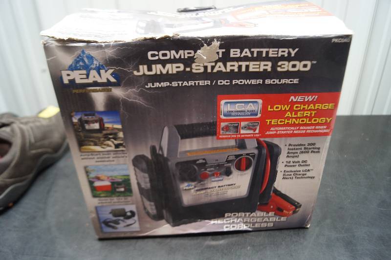 lot 32 image: Jump Starter