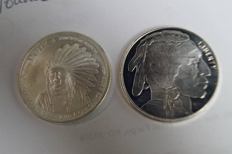 lot 90 image: Silver Coins