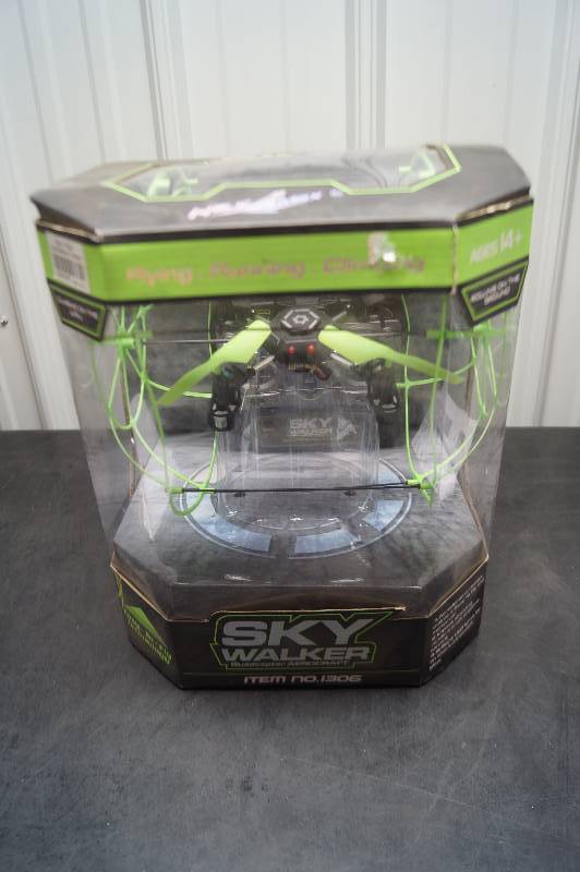 lot 100 image: RC Quadcopter