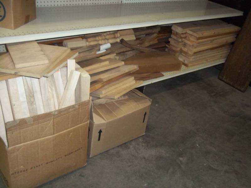 lot 149 image: Lot of wood including Cedar pieces, redwood pieces, Craft pieces of wood