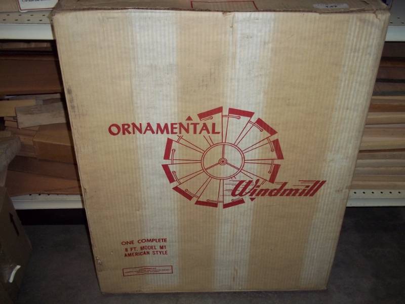 lot 147 image: Ornamental Windmill still in box 8 model