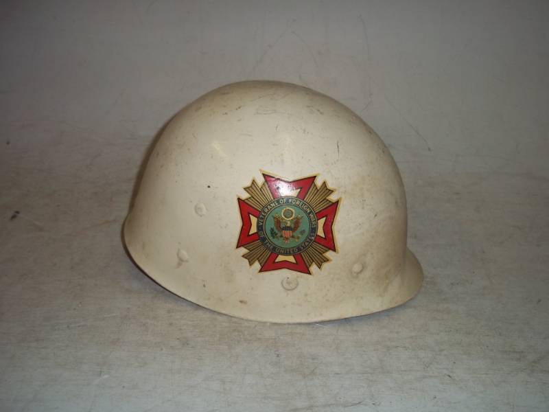 lot 174 image: Vintage military helmet