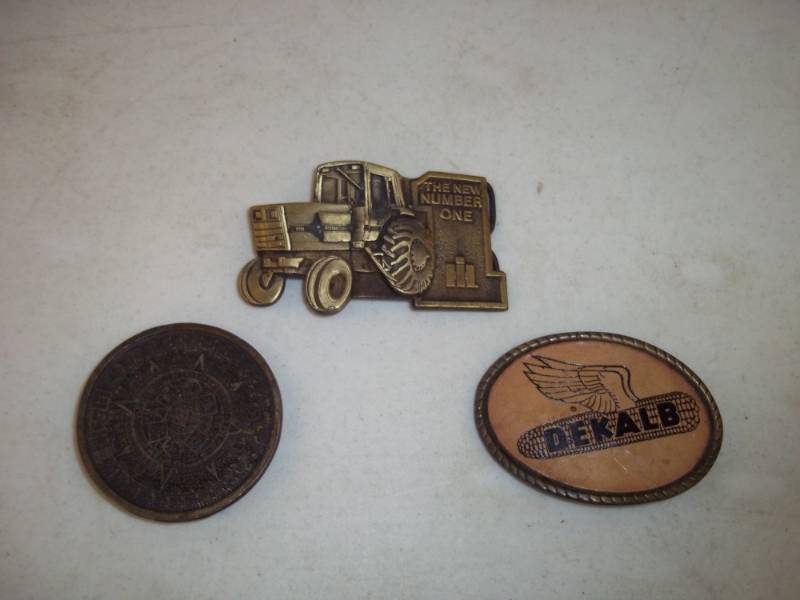 lot 13 image: 3 vintage belt buckle IH Dekalb