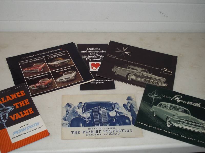lot 22 image: Vintage Plymouth sales brochures