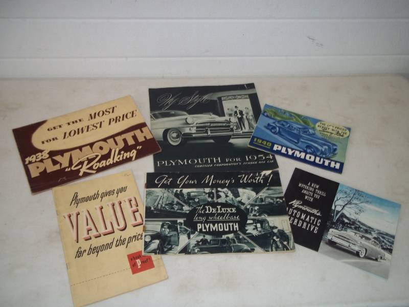 lot 27 image: Vintage Plymouth sales brochures