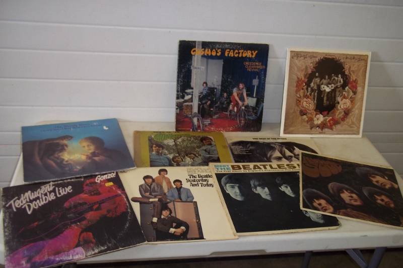 lot 50 image: Vintage record albums - beetles, monkeys and more..