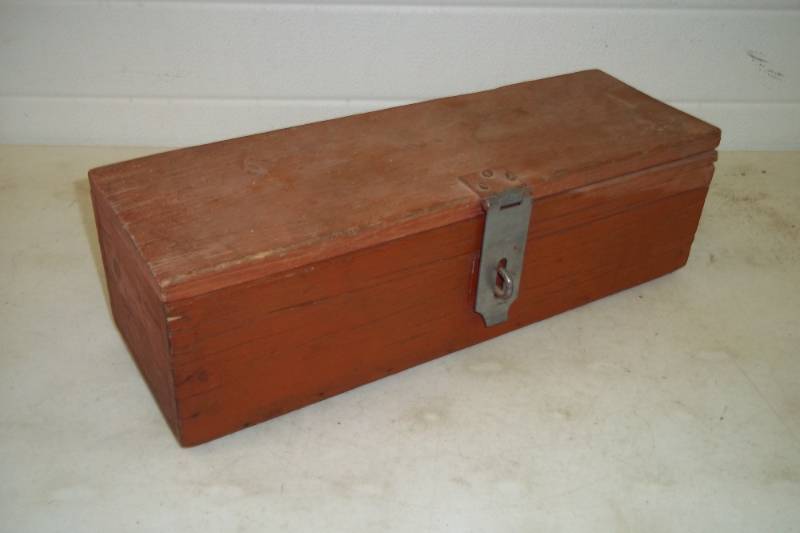 lot 68 image: Vintage wood toolbox