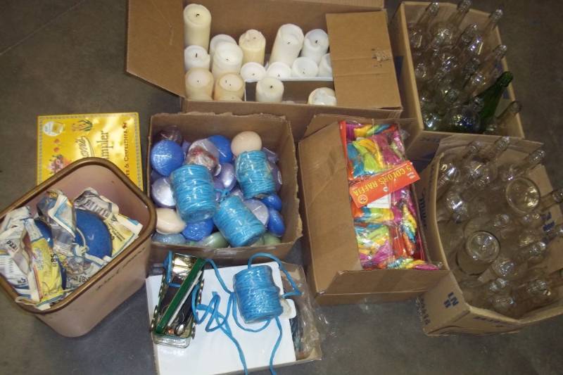 lot 205 image: Lot of Candles, craft items, wine bottles