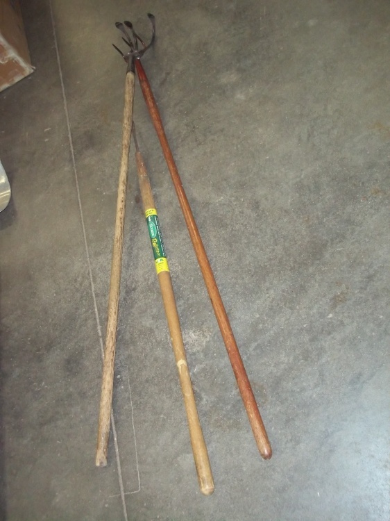lot 212 image: Lot of 3 Weeders