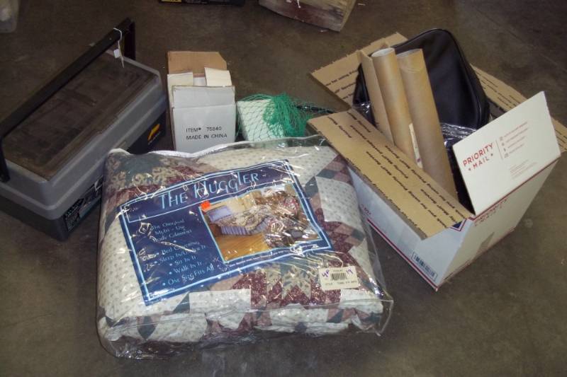lot 217 image: Hugger Blanket, Tackle Box and misc dcor