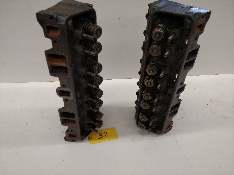 lot 37 image: SBC 186 Heads, Small Chamber, Doubl...