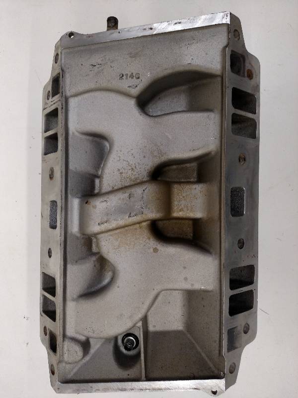 lot 38 image: Buick 455 Edelbrock Performer Alumi...
