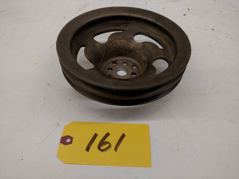 lot 161 image: 8 Aluminum Water Pump Pulley...