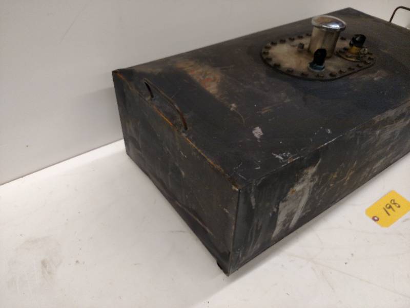 lot 198 image: Fuel Cell, 33x17x9...