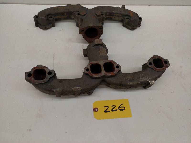 lot 226 image: SBC Center Dump Exhaust Manifolds...