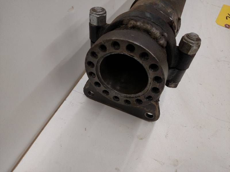 lot 76 image: Quick Change Axle Tube for Bolt in ...