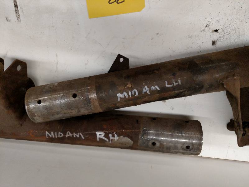lot 78 image: (2) Quick Change Axle Tubes, Metric...
