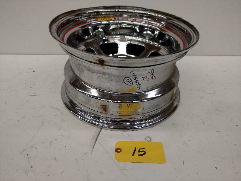 lot 15 image: Wissota Bassett Wheel, 15x8, 5x5, 2...