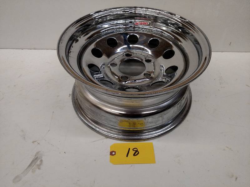 lot 18 image: Diamond Wheel, 15x7, 5x4 34, 4 BS...