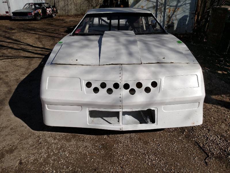 lot 1 image: Metric Monte Carlo SportsmanThunde...