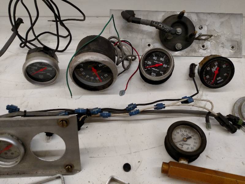 lot 292 image: Asstd Gauges & Misc....