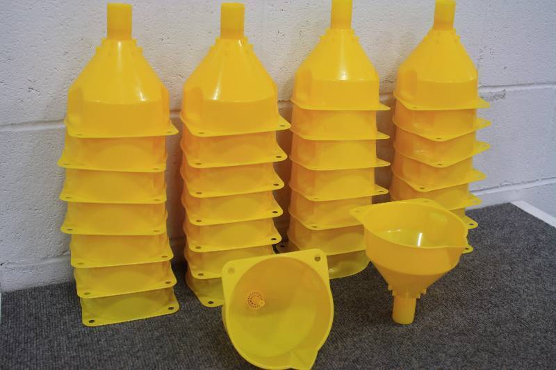 lot 153 image: Bulk Lot of Funnels - 30 Funnels