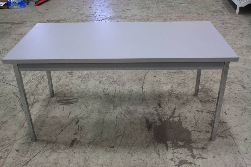lot 20 image: 5ft Heavy Duty Gray WoodSteel Table