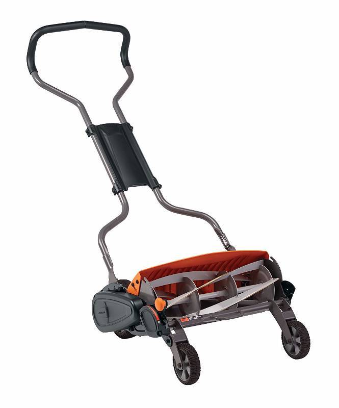 lot 8 image: Fiskars 18 Inch StaySharp Max Reel Mower