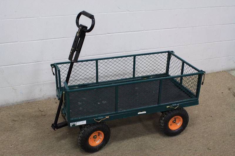 lot 33 image: Garden Cart - Wagon