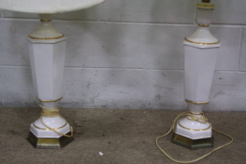 lot 207 image: Matching Lamps
