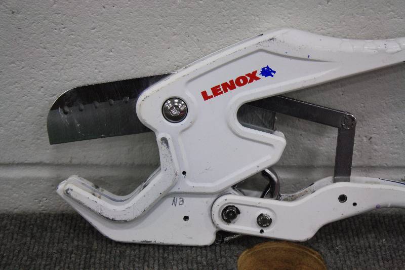 lot 21A image: Lenox 2 38 Industrial Cutting Tool