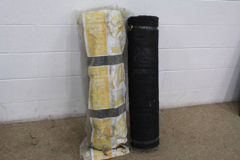 lot 9 image: Professional Weed Barrier Fabric - 20 Year - 3ft x 300ft - Brand New - 1 Roll