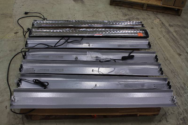 lot 11A image: Shop Lights Ballasts and Fixtures - 4ft