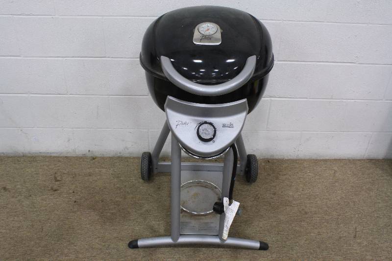 lot 136 image: Char Broil Infared Patio Bristo Grill - LP
