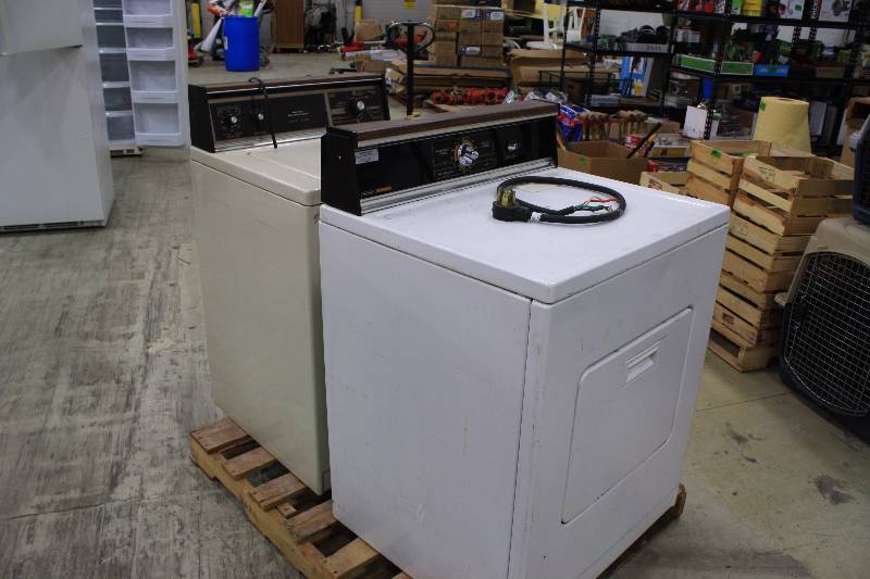 lot 193 image: Kenmore Washer & Dryer