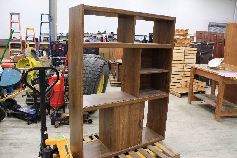 lot 200 image: Wood TV Entertainment Center
