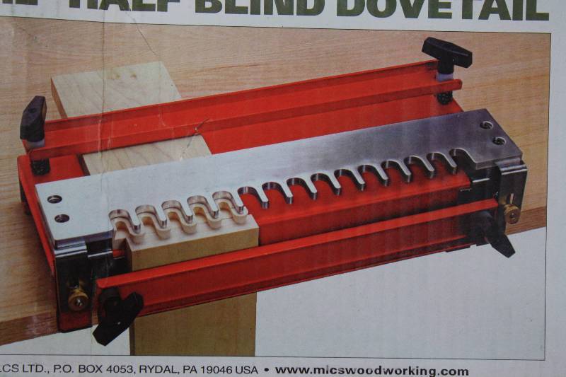 lot 15A image: 12 Half Blind Dove Tail