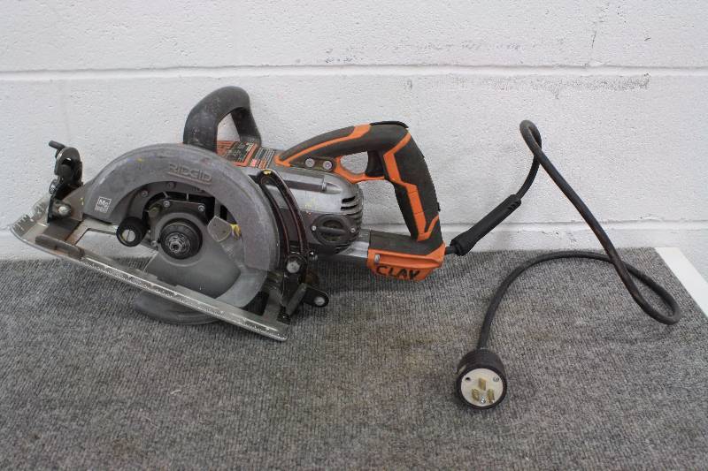 lot 204 image: Rigid Saw