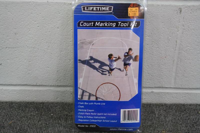 lot 208 image: Court Making Tool Kit