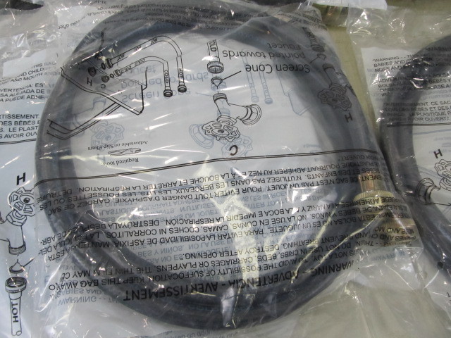 lot 21 image: Lot of NEW WasherDryer Hoses