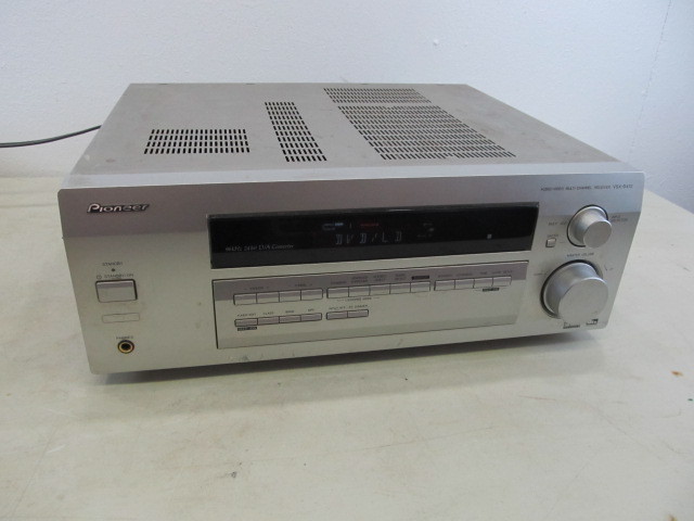 lot 26 image: Working Vintage PIONEER VSX-D412 Receiver