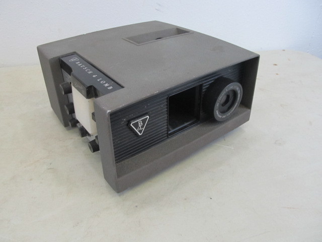 lot 28 image: Vintage Bell & Howell Projector