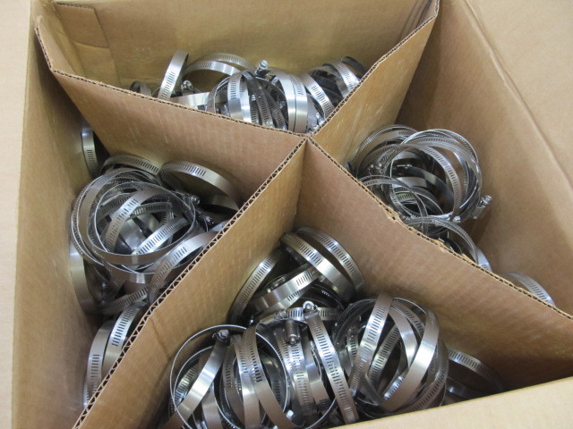 lot 54 image: Approx 250 Unused Ideal Sz 56 Clamps