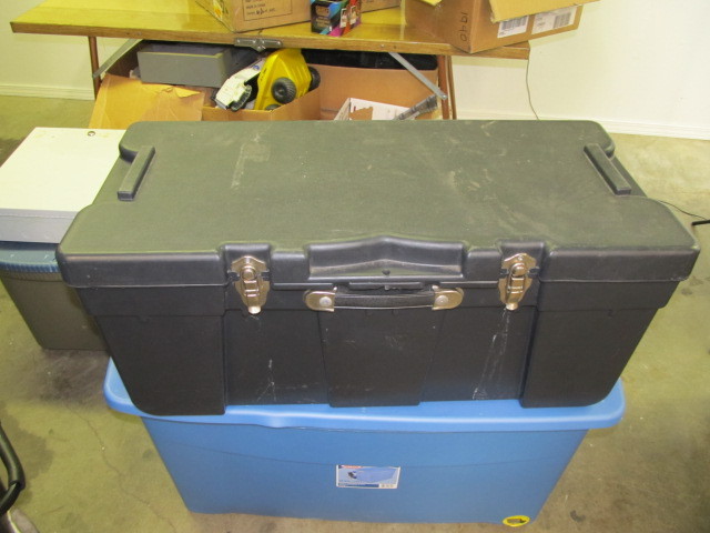 lot 50 image: Group of Heavy Duty Lidded Totes