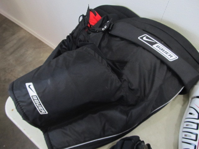 lot 65 image: NICE Lot of Hockey Equipment