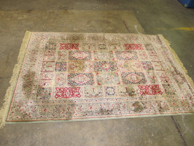 lot 73 image: 91 X 61 Fringed Area Rug