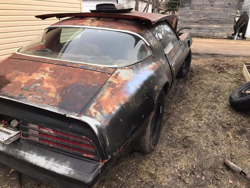 lot 3 image: 1976 Firebird